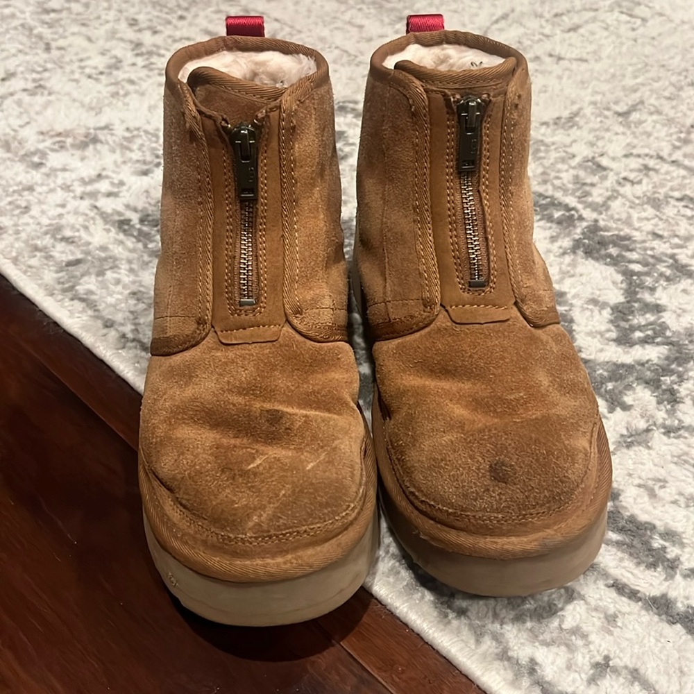 Platform Zip Uggs